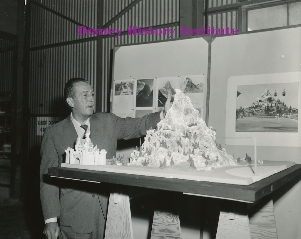 DHI DISNEYLAND BIRTHDAY CELEBRATION~Matterhorn Model