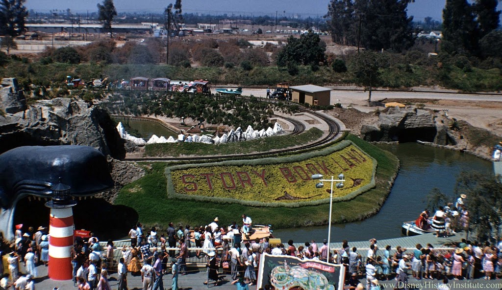 Something I’ve Never Noticed Before – Disneyland 1956