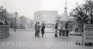 Disneyland Christmas 1955 D