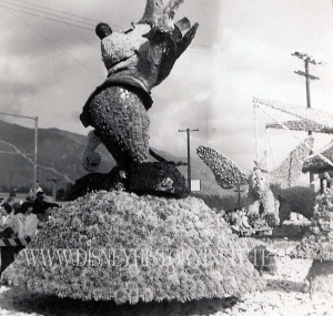 Rose Parade 1955 Mickey Mouse Detail WM